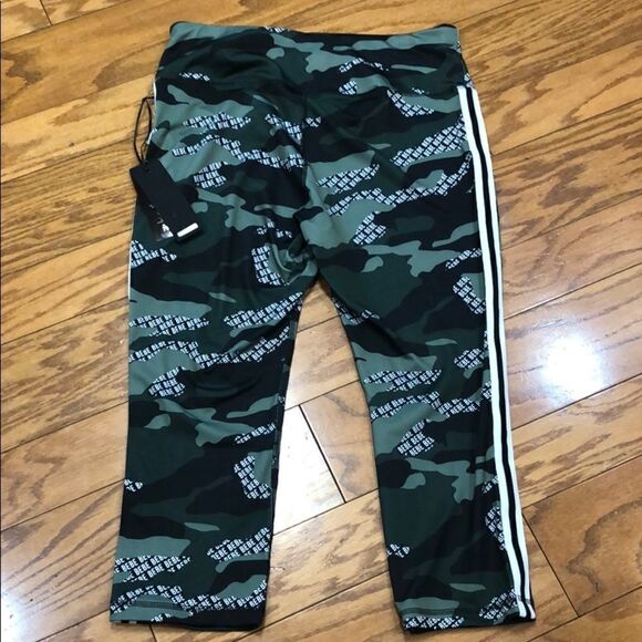 Bebe Sport Logo Camo Yoga Capris Sz L - Picture 6 of 9